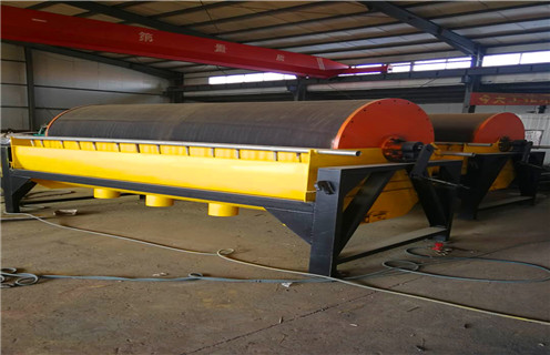 小型皮帶磁選機(jī)，小型皮帶磁選機(jī)生產(chǎn)技術(shù)不斷提升_輥式小型皮帶磁選機(jī)生產(chǎn)技術(shù)不斷提升_磁塊如何排列