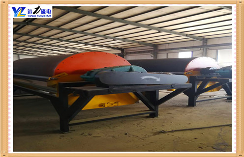 內(nèi)蒙古小型鐵礦磁選機(jī)多少錢一臺(tái)_內(nèi)蒙古小型鐵礦磁選機(jī)多少錢一臺(tái)如何配置，選三氧化二鐵嗎？
